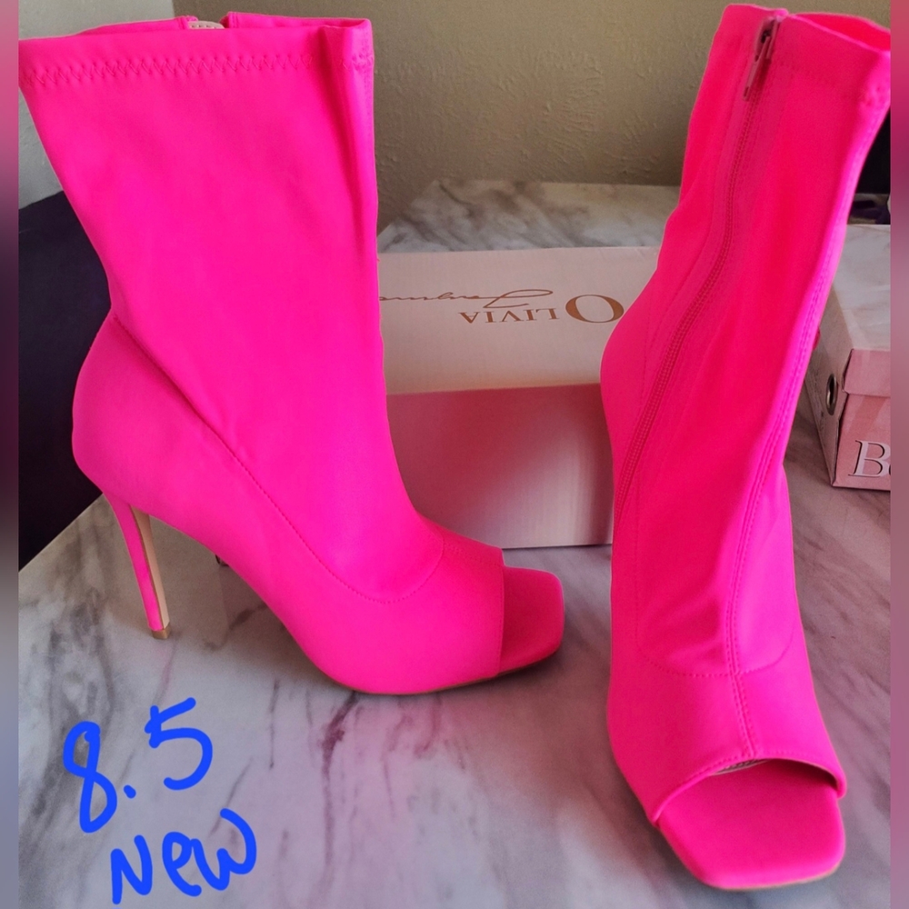 NEW Heel Boots